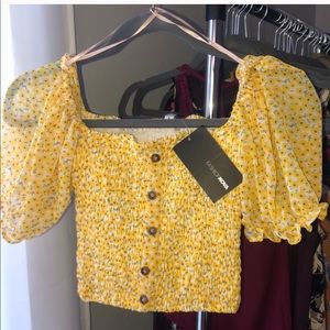 Fashion Nova Tops - NWT Fashion nova sunflower crop top Fashion Nova Tops - NWT Fashion nova sunflower crop top